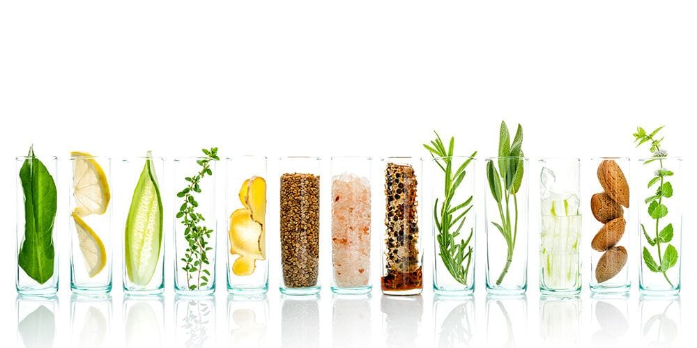 naturalne skladniki szamponów - cytrya, mieta, migdaly itp